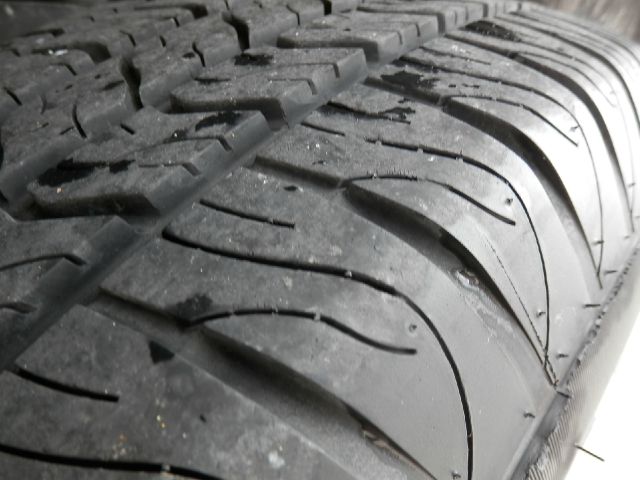 GMC Canyon 2007 photo 2