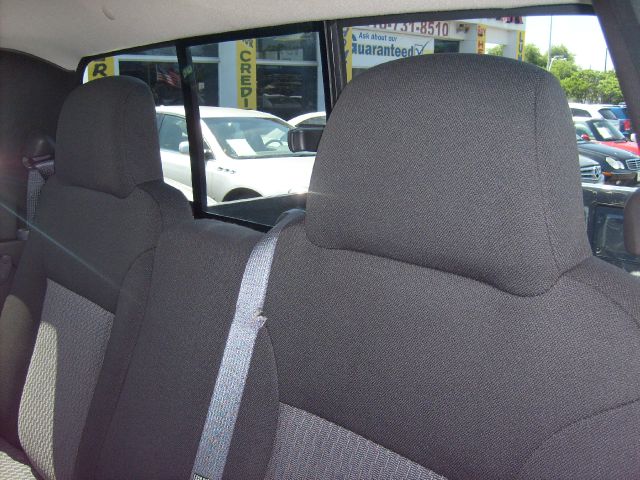 GMC Canyon 2008 photo 17