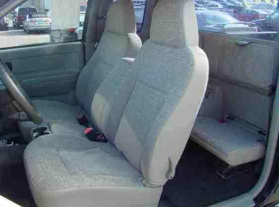 GMC Canyon 2008 photo 1