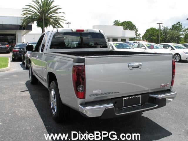 GMC Canyon 2010 photo 2