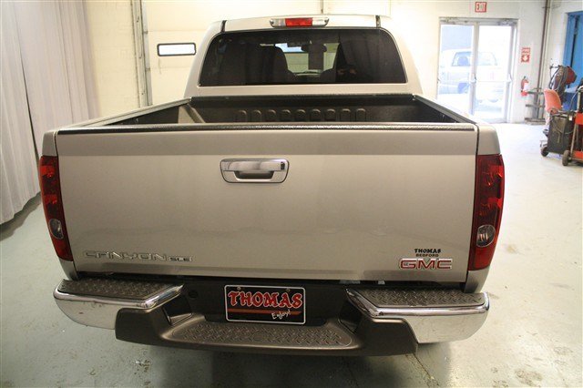 GMC Canyon 2011 photo 2