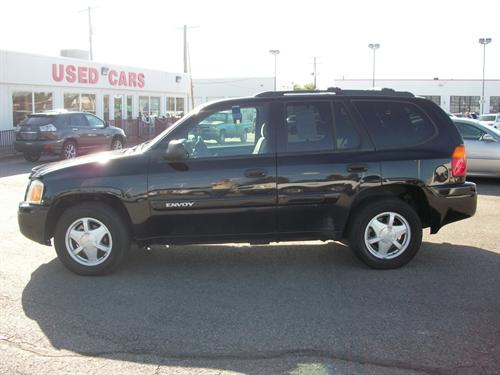 GMC Envoy 2002 photo 2