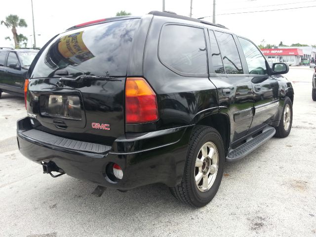 GMC Envoy 2002 photo 3