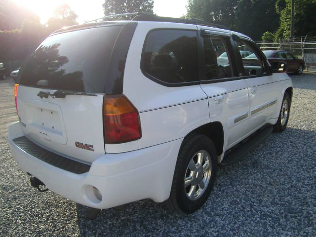 GMC Envoy 2002 photo 4