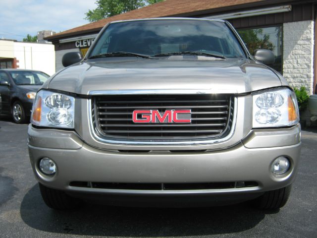 GMC Envoy 4x4 Crew Cab LE SUV
