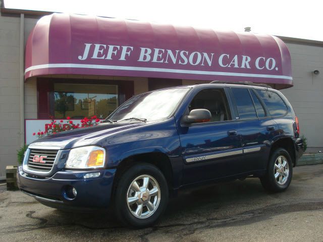 GMC Envoy 2002 photo 2