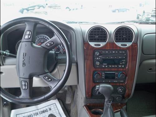 GMC Envoy 2002 photo 5