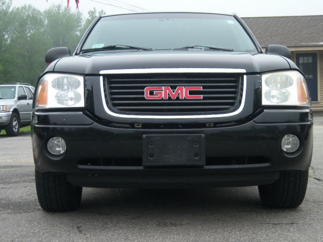 GMC Envoy 2002 photo 1