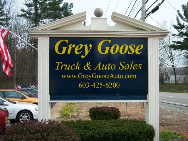 GMC Envoy 2002 photo 3