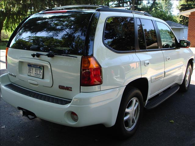 GMC Envoy 2002 photo 1