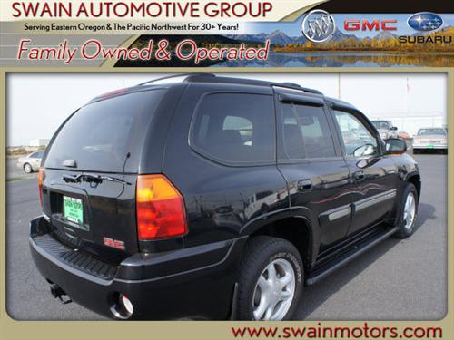 GMC Envoy 2002 photo 2