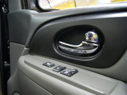 GMC Envoy 2002 photo 1