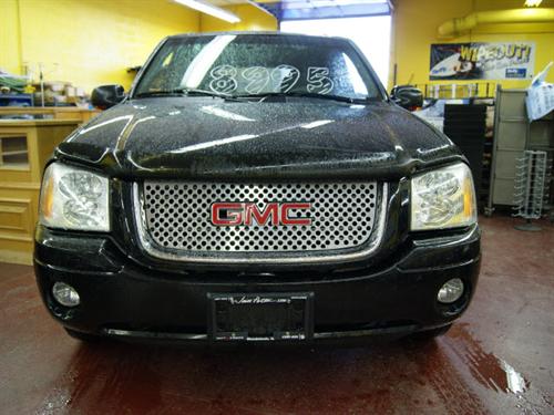 GMC Envoy 2002 photo 2