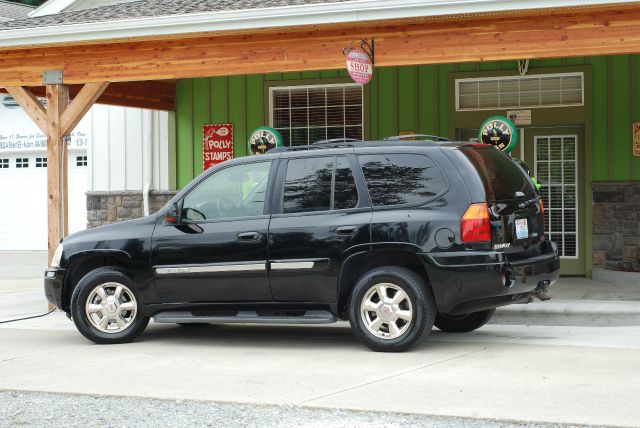 GMC Envoy Wagon SE SUV