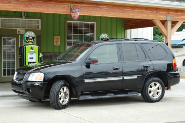 GMC Envoy 2002 photo 2