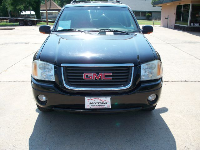 GMC Envoy 2002 photo 2