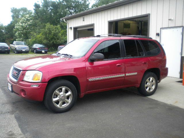 GMC Envoy 2002 photo 2