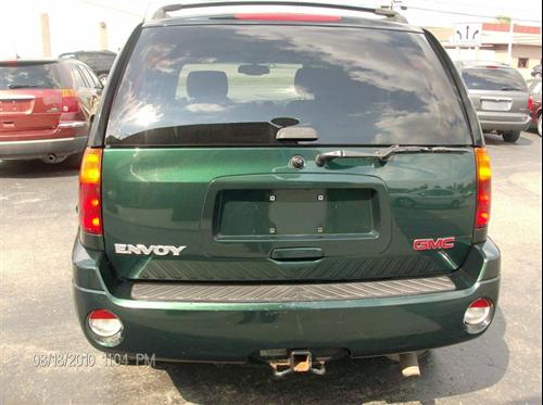GMC Envoy 2002 photo 2