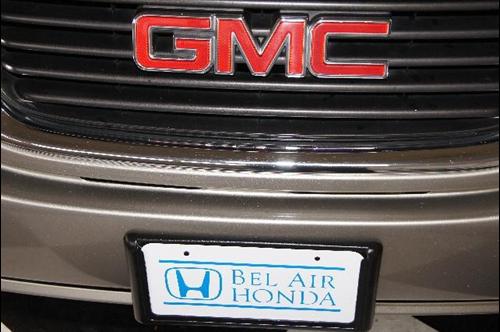 GMC Envoy 2002 photo 2