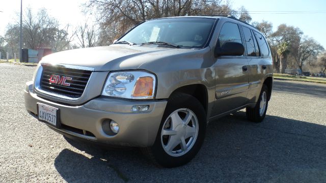 GMC Envoy 4x4 Crew Cab LE SUV
