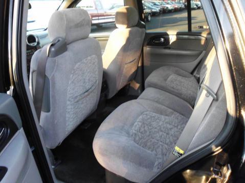 GMC Envoy 2002 photo 1