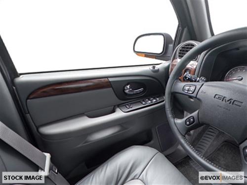 GMC Envoy 2002 photo 1