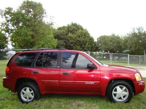 GMC Envoy 2002 photo 2