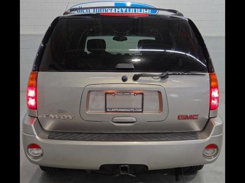 GMC Envoy 2002 photo 2