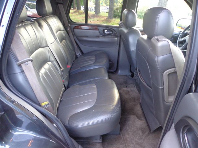GMC Envoy 2003 photo 10
