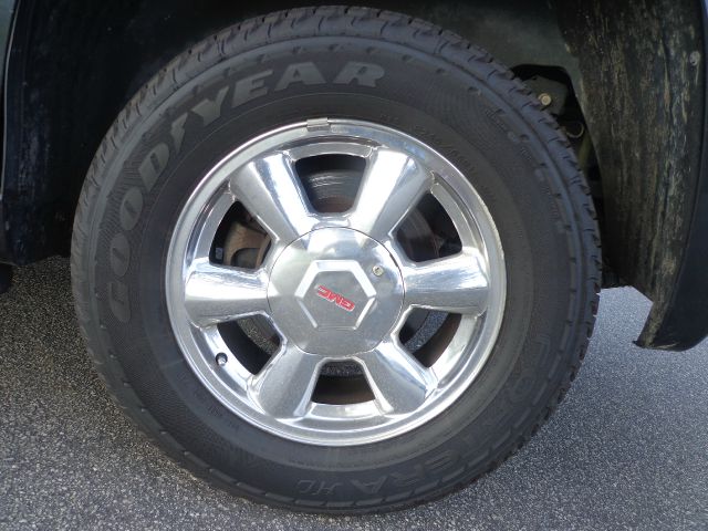 GMC Envoy 2003 photo 13