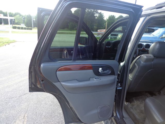 GMC Envoy 2003 photo 20