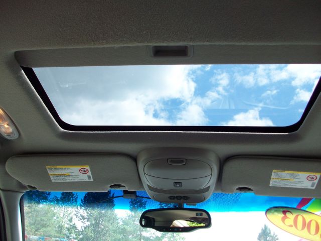 GMC Envoy 2003 photo 1