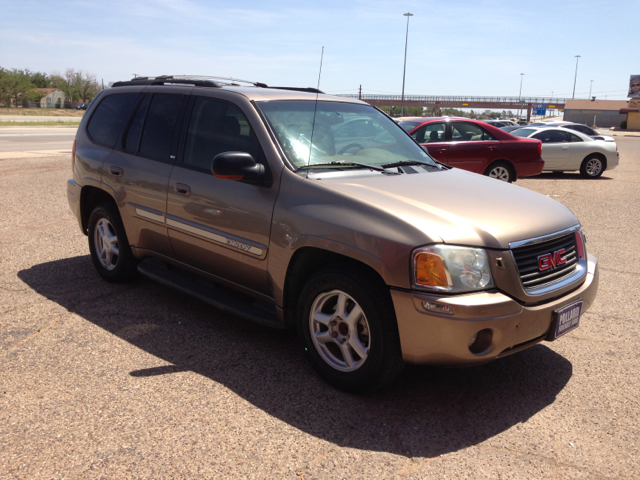 GMC Envoy 2003 photo 2