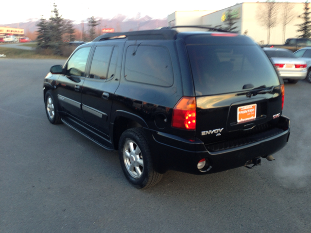 GMC Envoy 2003 photo 4
