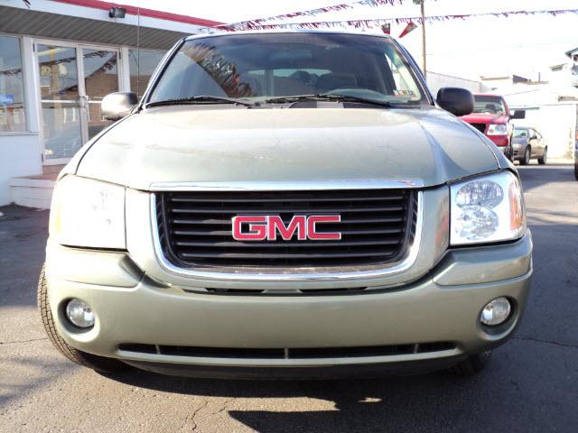 GMC Envoy 2003 photo 1