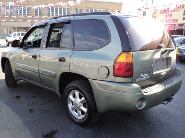 GMC Envoy 2003 photo 5