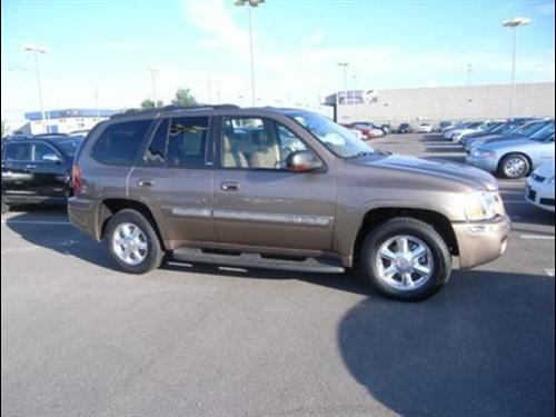 GMC Envoy 2003 photo 2