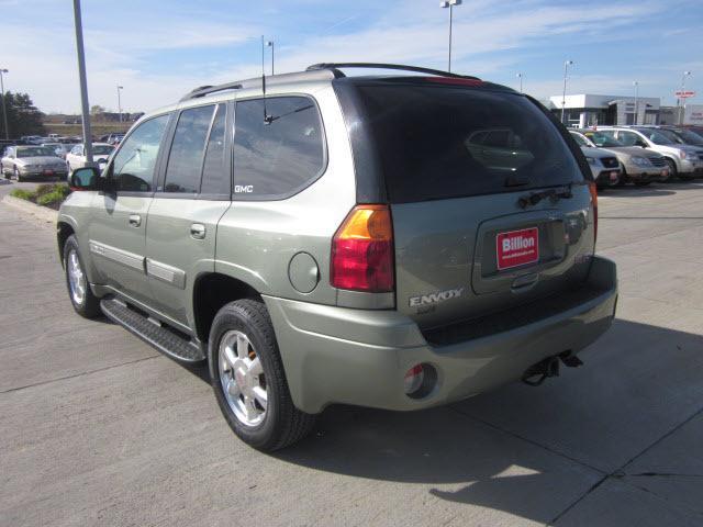 GMC Envoy 2003 photo 4