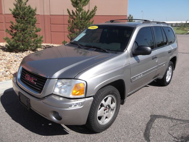GMC Envoy 2003 photo 10