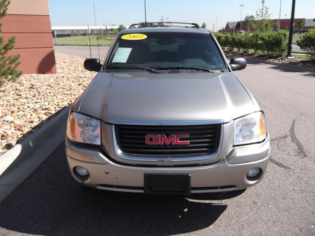 GMC Envoy 2003 photo 12