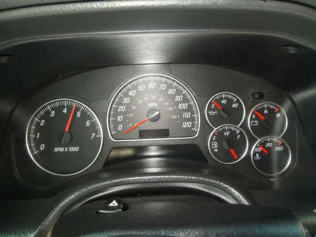 GMC Envoy 2003 photo 15