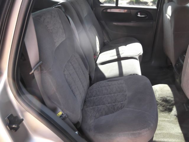 GMC Envoy 2003 photo 20