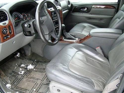 GMC Envoy 2003 photo 1