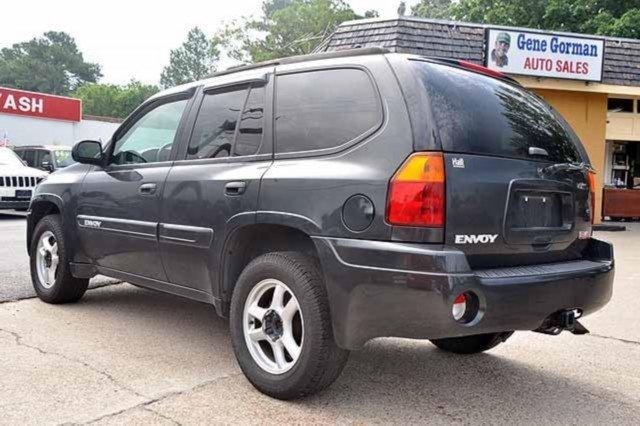 GMC Envoy 2003 photo 3