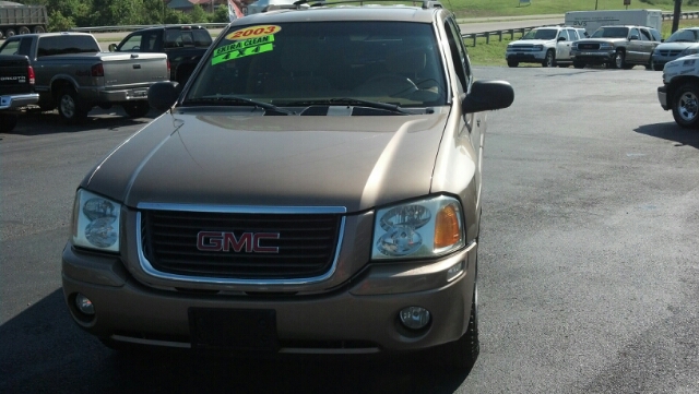GMC Envoy 2003 photo 3