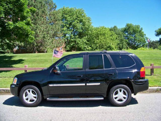 GMC Envoy 2003 photo 3