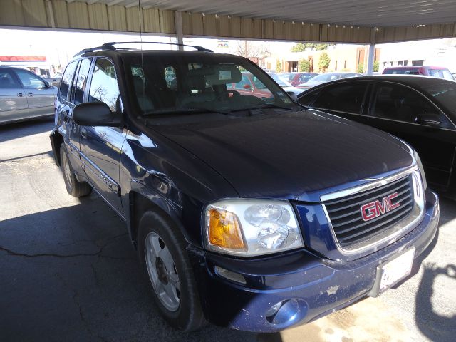 GMC Envoy 2003 photo 2