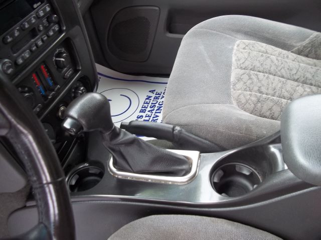 GMC Envoy 2003 photo 18