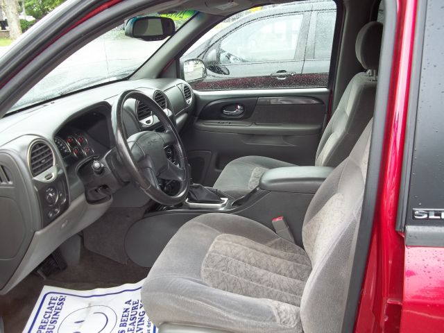 GMC Envoy 2003 photo 7