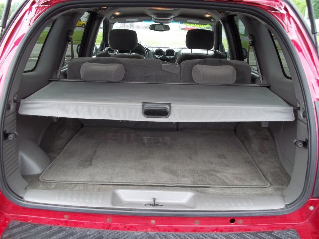 GMC Envoy 2003 photo 9